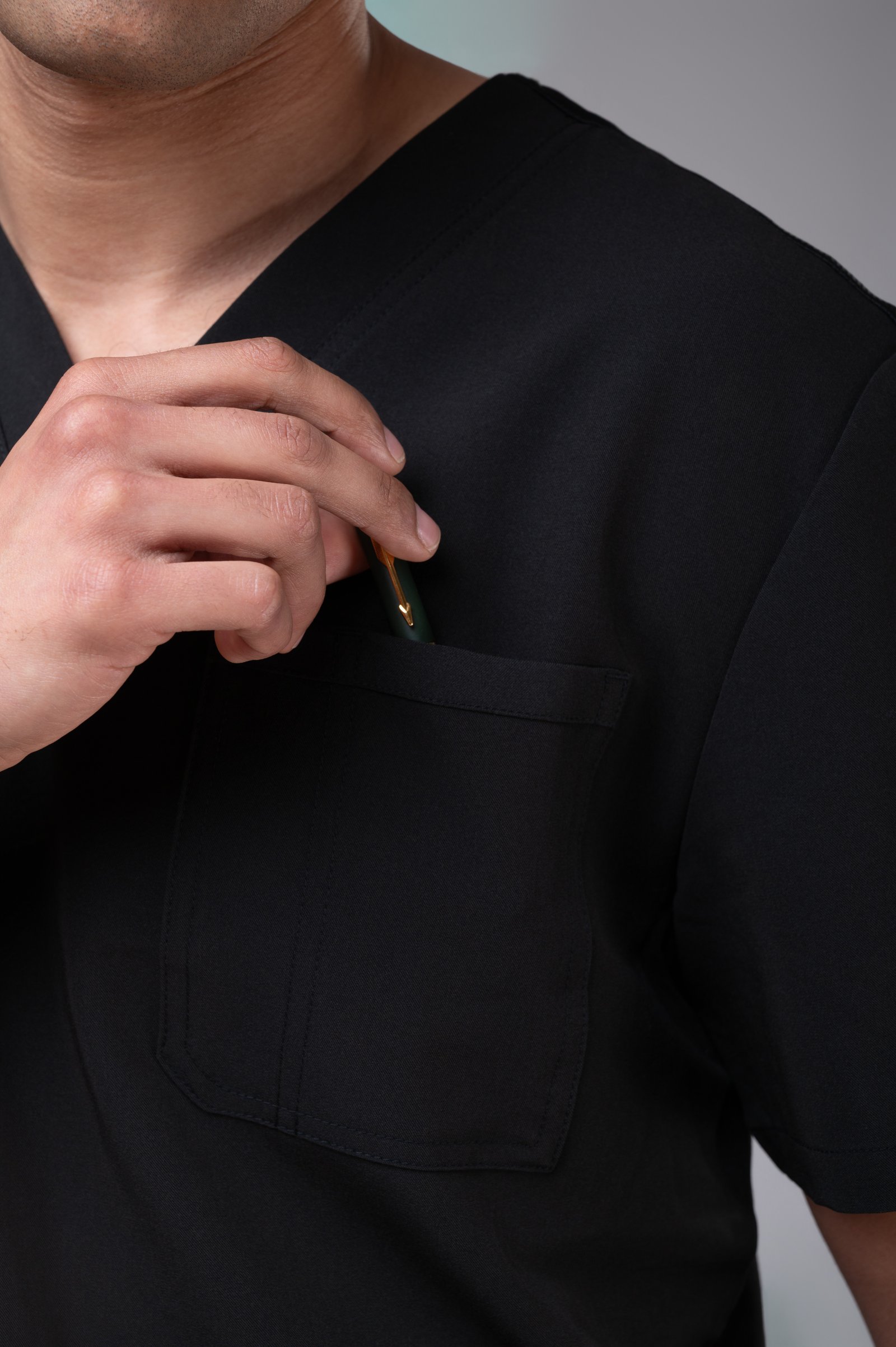 PLUM Men Detail